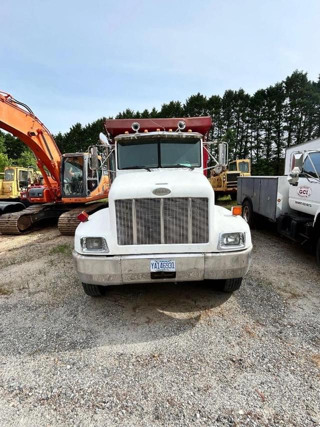 Image of Peterbilt 330 equipment image 1