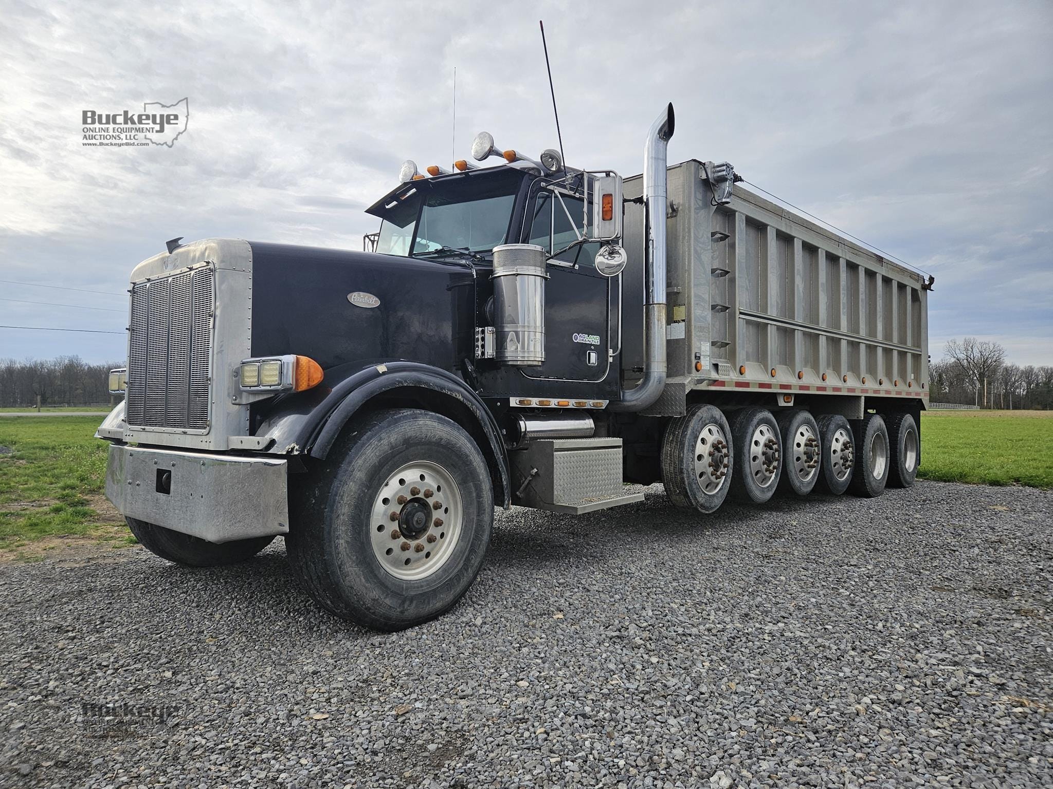 2000 Peterbilt 357 Equipment Image0