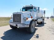 Thumbnail image Peterbilt 357 1