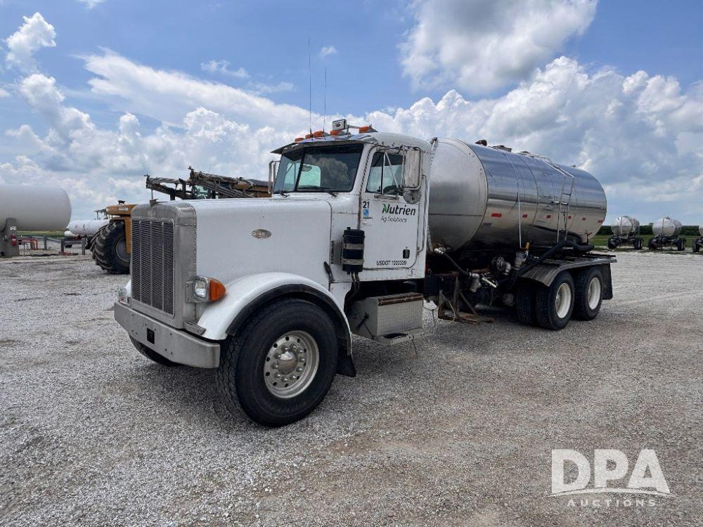 Image of Peterbilt 357 Primary image