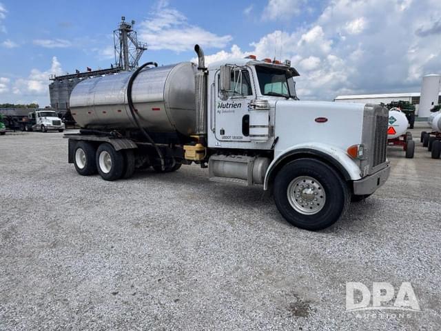 Image of Peterbilt 357 equipment image 4