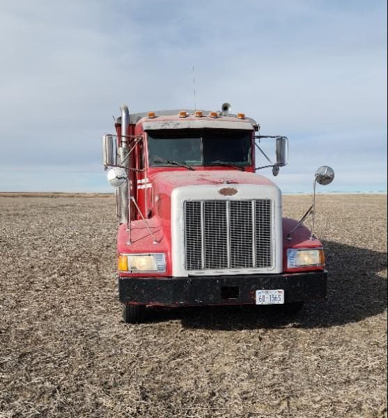 Image of Peterbilt 377 equipment image 2