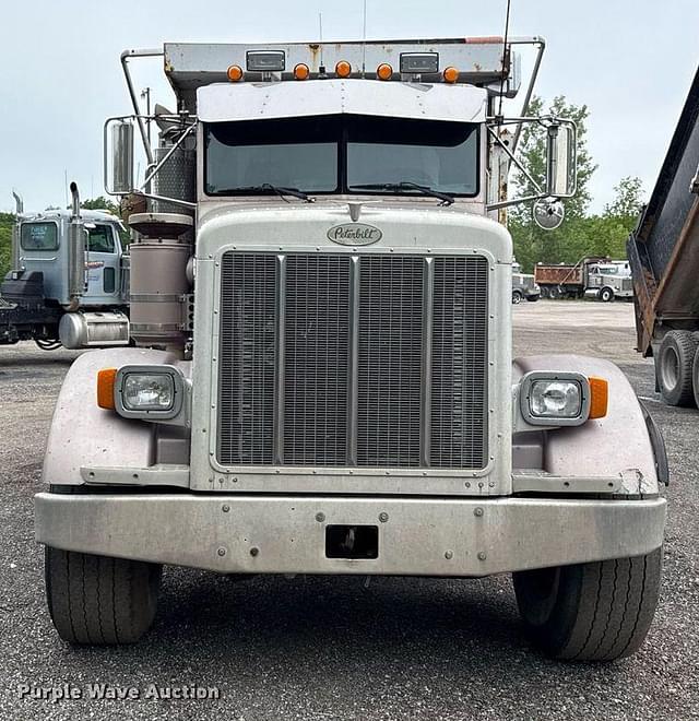Image of Peterbilt 378 equipment image 1