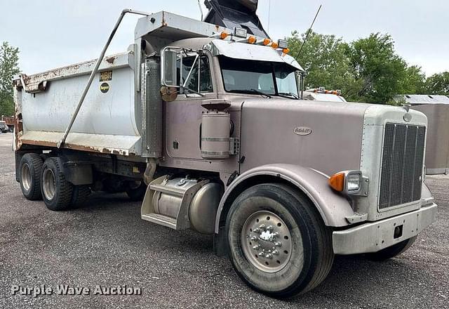 Image of Peterbilt 378 equipment image 2