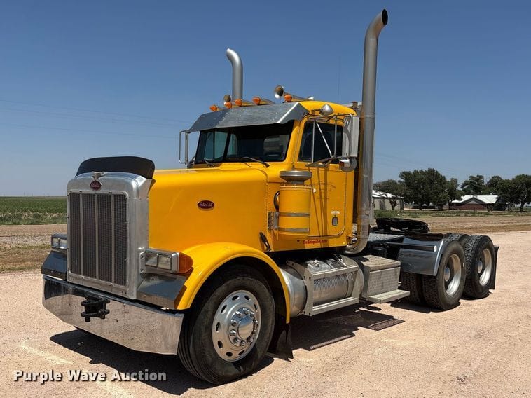 2000 Peterbilt 378 Equipment Image0
