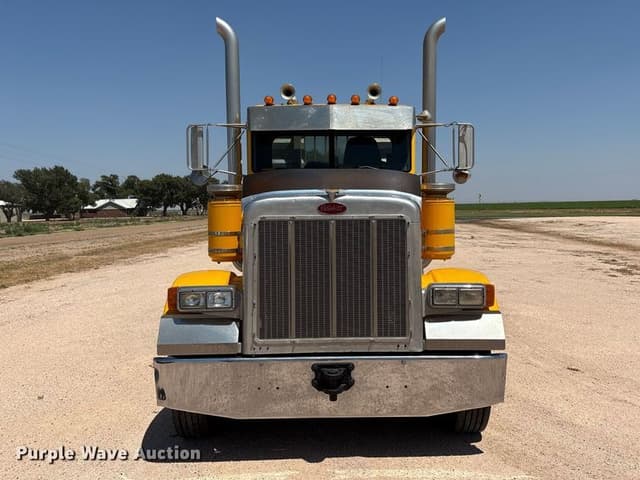 Image of Peterbilt 378 equipment image 1