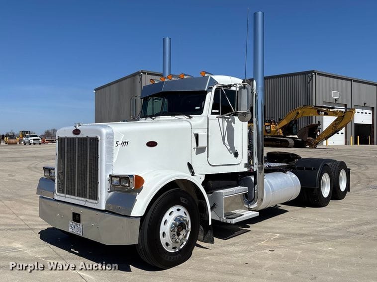 2000 Peterbilt 378 Equipment Image0