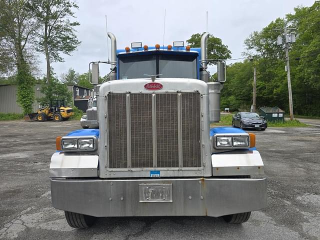 Image of Peterbilt 378 equipment image 1