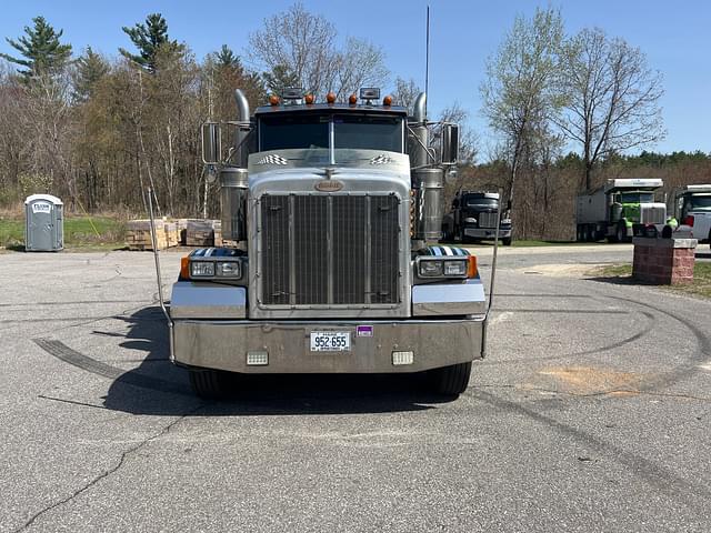 Image of Peterbilt 378 equipment image 1