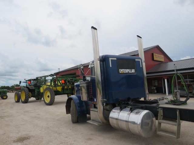 Image of Peterbilt 379 equipment image 4
