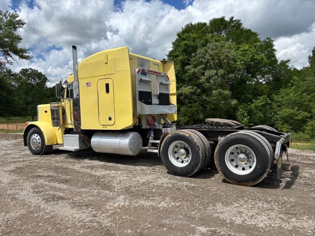 Image of Peterbilt 379 equipment image 4