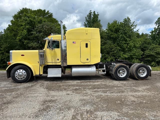 Image of Peterbilt 379 equipment image 3