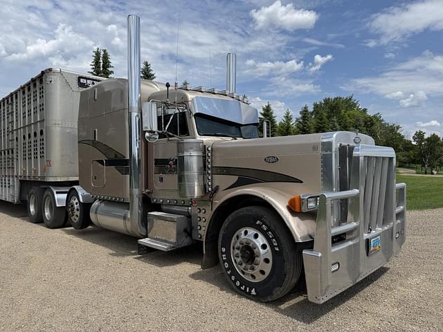 Image of Peterbilt 379 equipment image 1