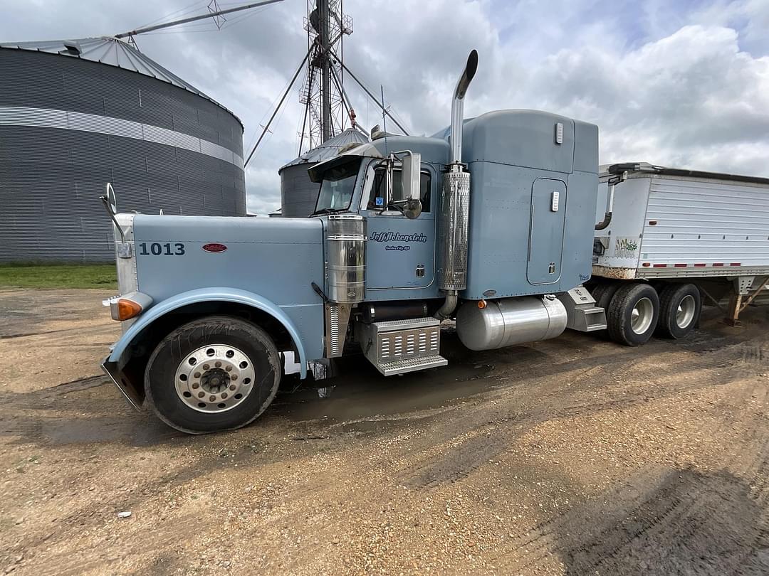 Image of Peterbilt 379 Primary image