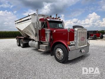 Main image Peterbilt 379