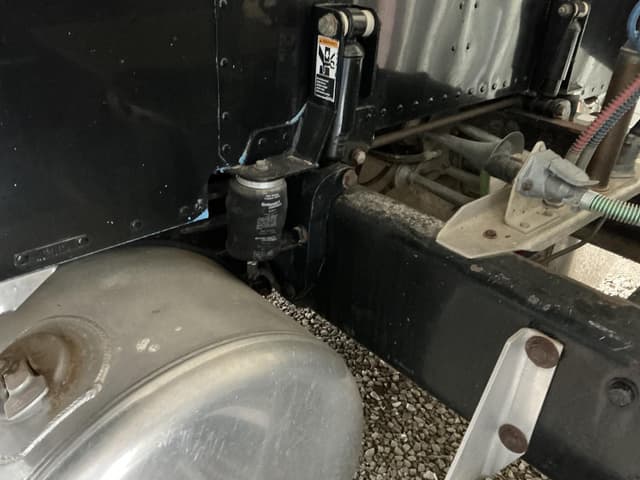 Image of Peterbilt 379 equipment image 4