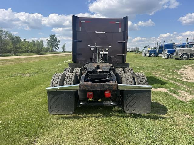 Image of Peterbilt 379 equipment image 2