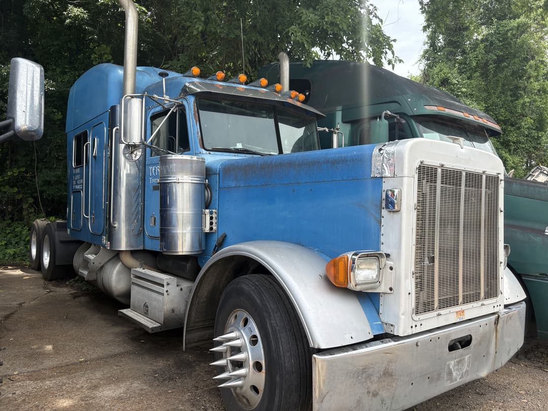 Image of Peterbilt 379 Primary image
