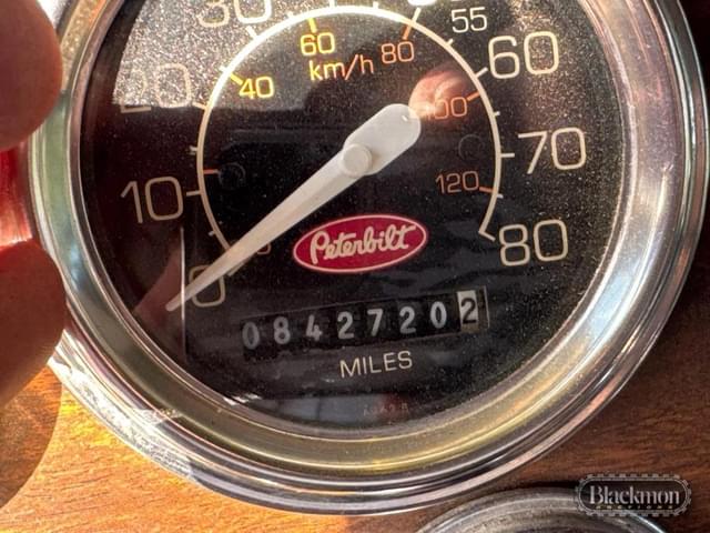 Image of Peterbilt 379 equipment image 4