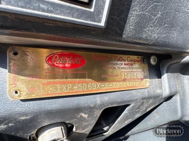 Image of Peterbilt 379 equipment image 1