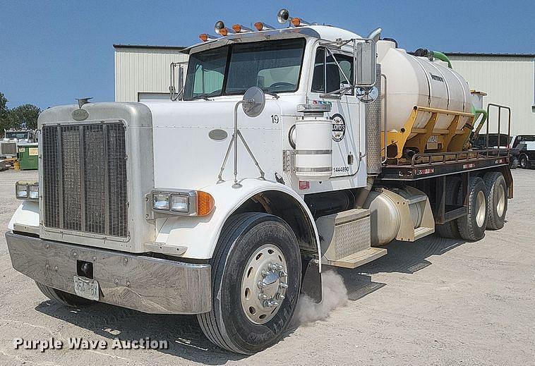 Image of Peterbilt 379 Primary image