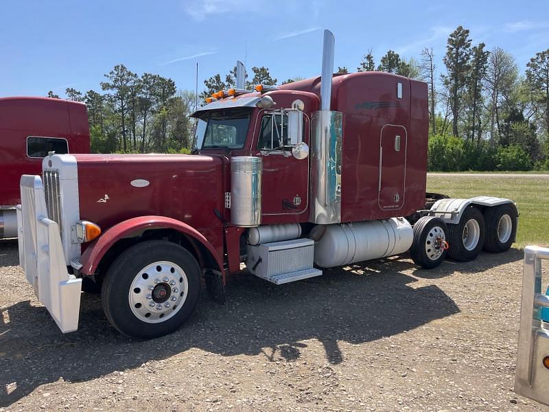 Image of Peterbilt 379 Primary image