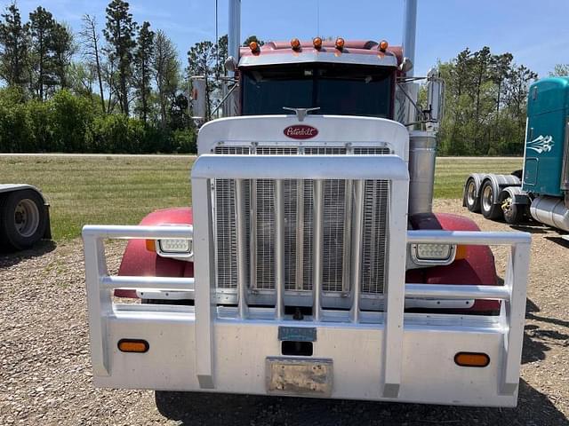 Image of Peterbilt 379 equipment image 4