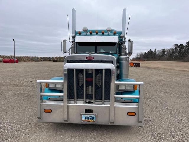Image of Peterbilt 379 equipment image 1