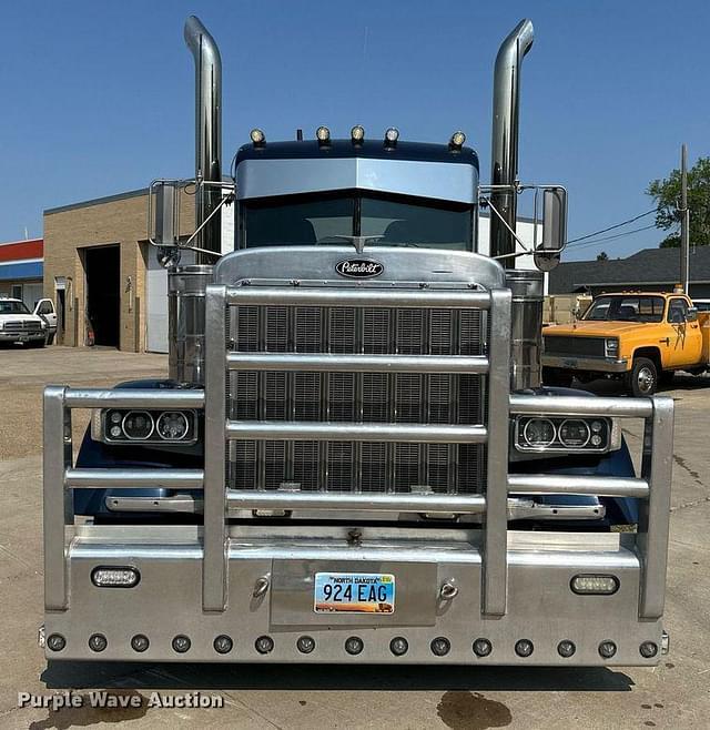 Image of Peterbilt 379 equipment image 1