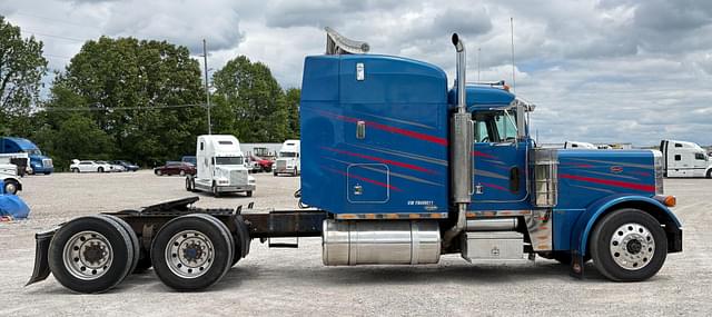 Image of Peterbilt 379 equipment image 3