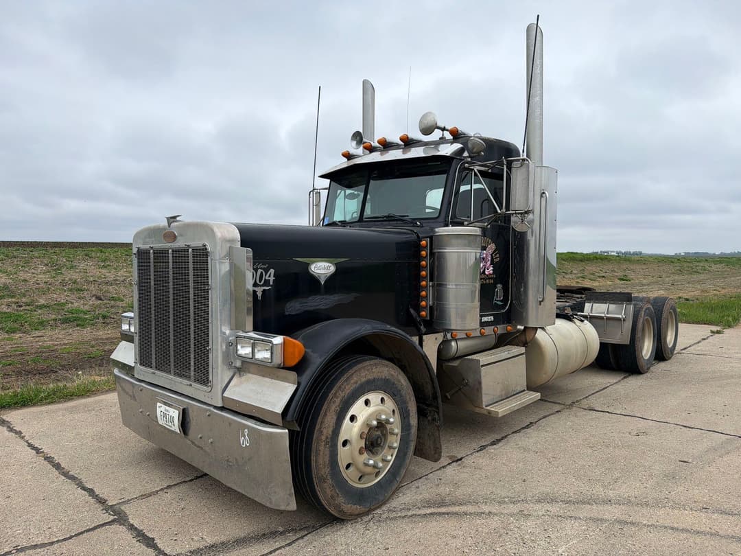Image of Peterbilt 379 Primary image