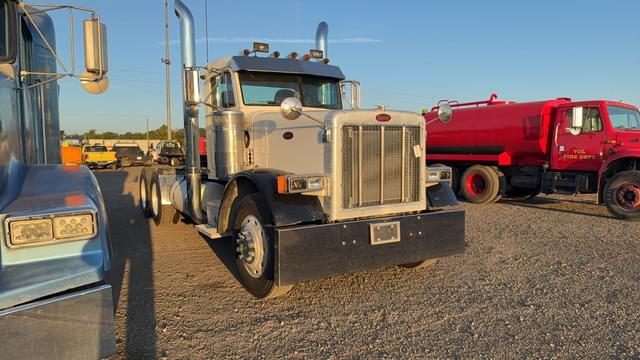 Image of Peterbilt 379 equipment image 2