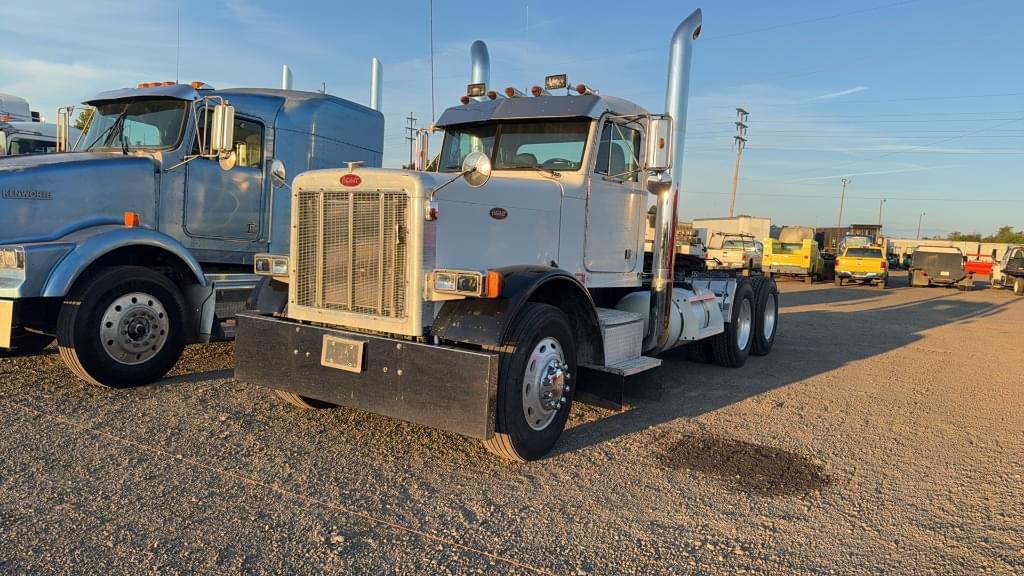Image of Peterbilt 379 Primary image