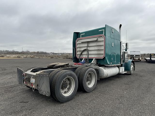 Image of Peterbilt 379 equipment image 4