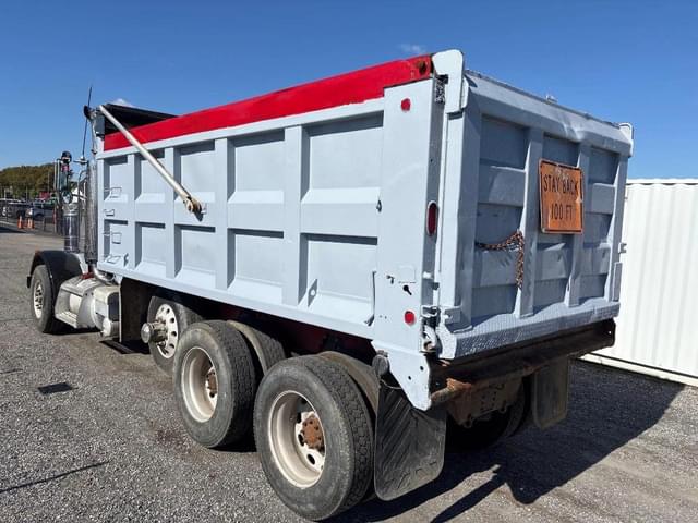 Image of Peterbilt 379 equipment image 1