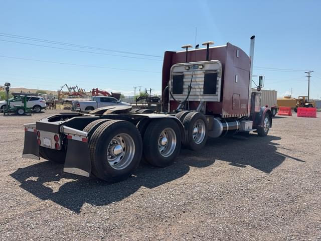 Image of Peterbilt 379 equipment image 4