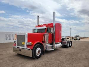 2000 Peterbilt 379 Image