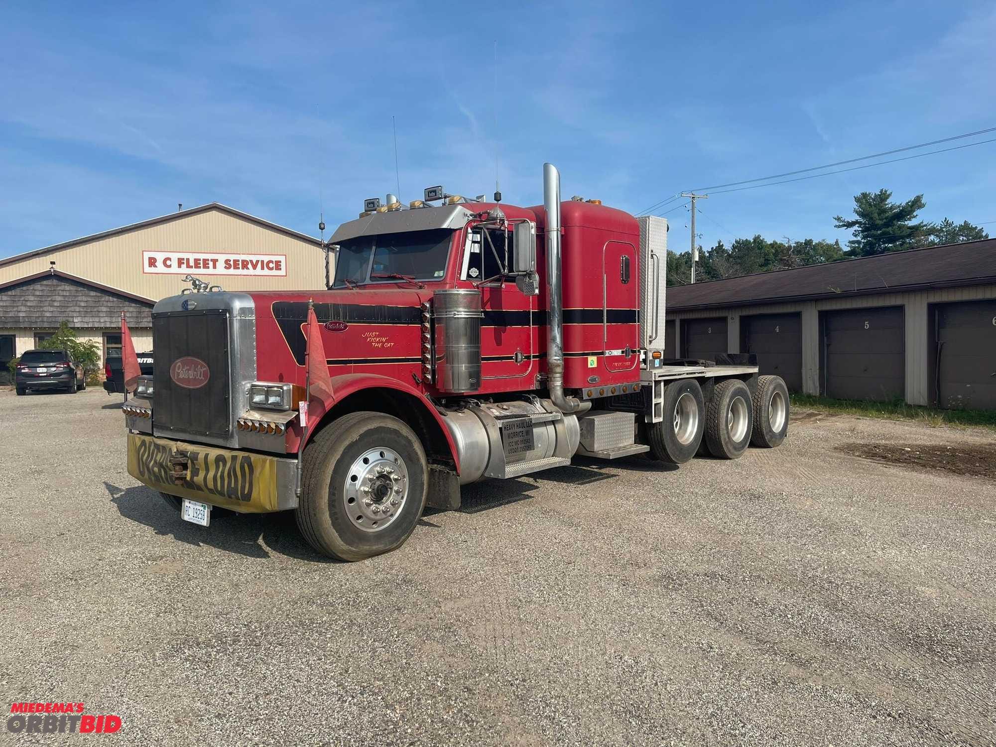 Main image Peterbilt 379
