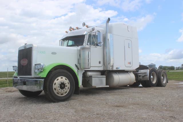 Image of Peterbilt 379EXHD equipment image 1