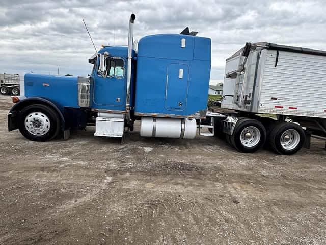 Image of Peterbilt 379 equipment image 2