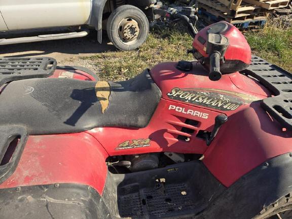 Image of Polaris Sportsman 400 equipment image 1