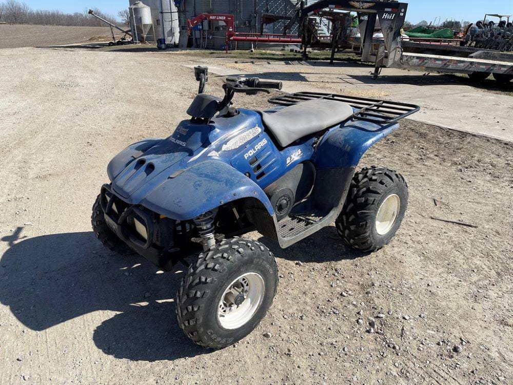 Main image Polaris Trail Boss 325