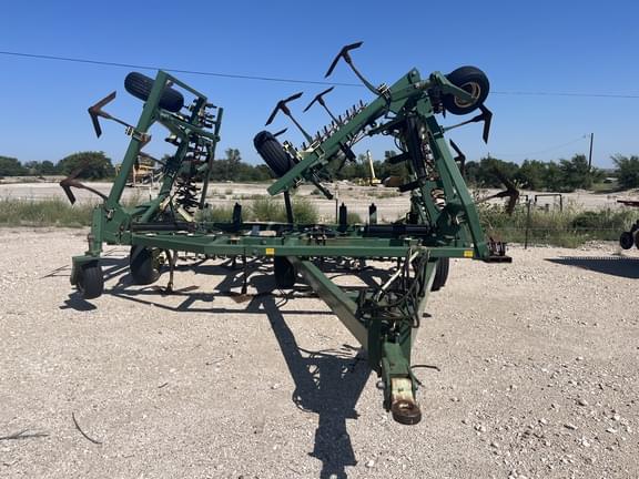 Image of Quinstar FM35 equipment image 1