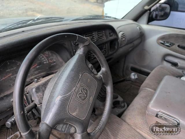 Image of Dodge Ram 3500 equipment image 2