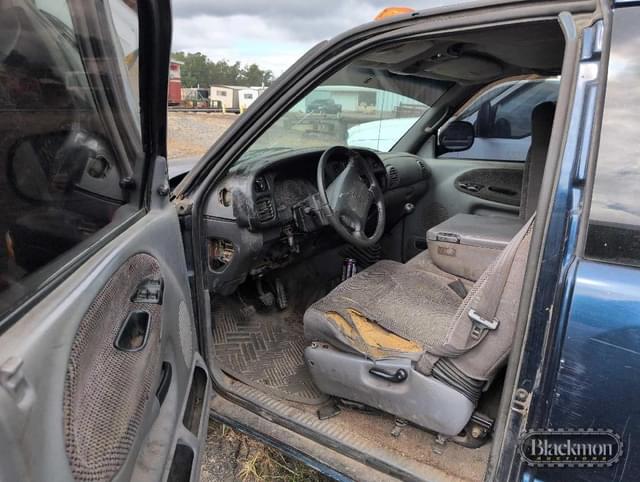 Image of Dodge Ram 3500 equipment image 1