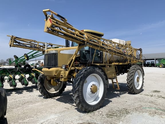 Main image Ag-Chem RoGator 1254