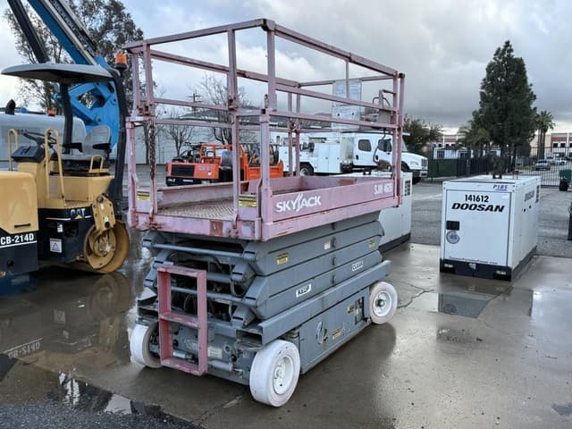 Image of Sky Jack SJIII4626 equipment image 2