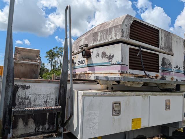 Image of Somero S240 equipment image 3