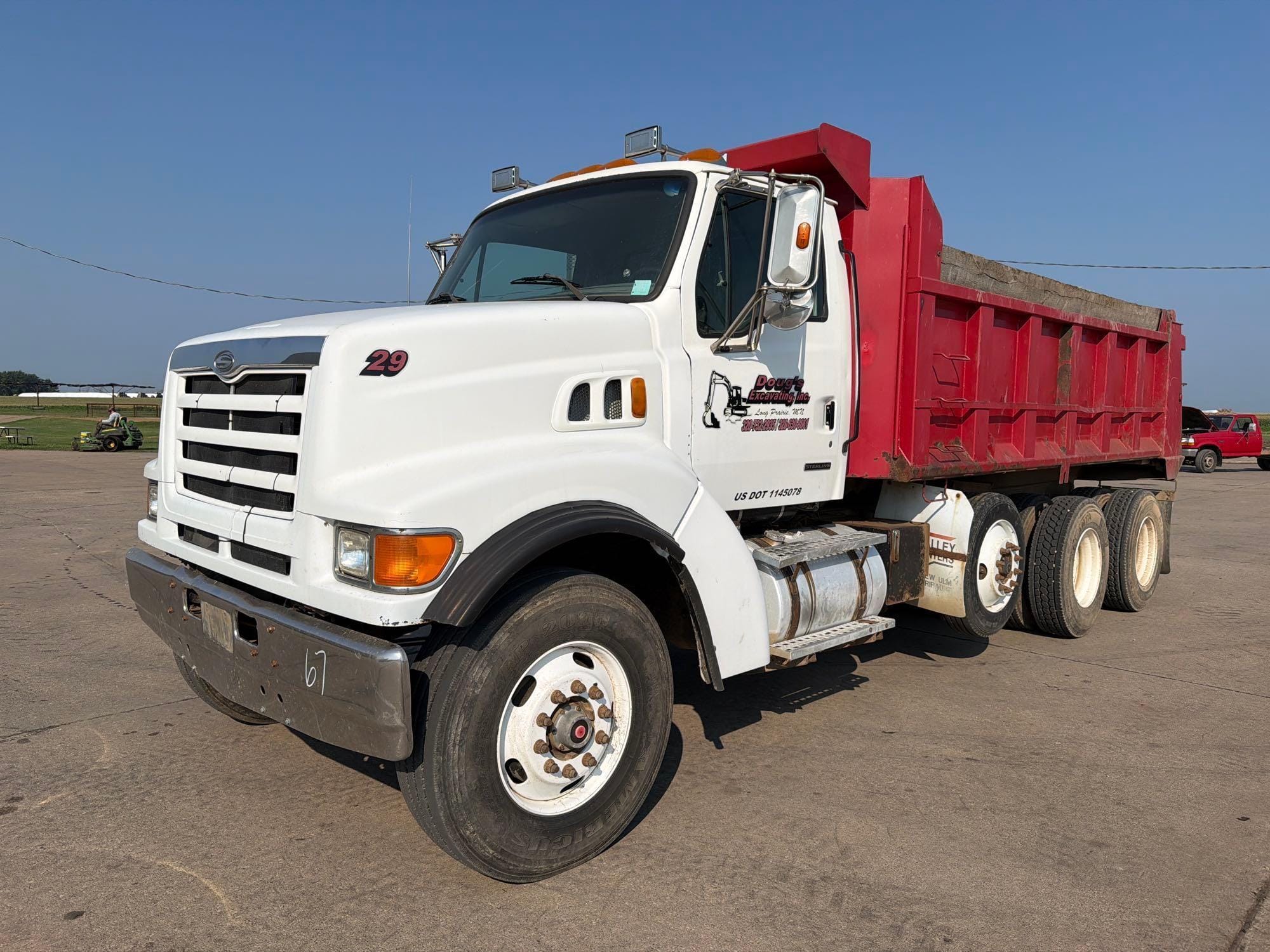 2000 Sterling 8500 Equipment Image0