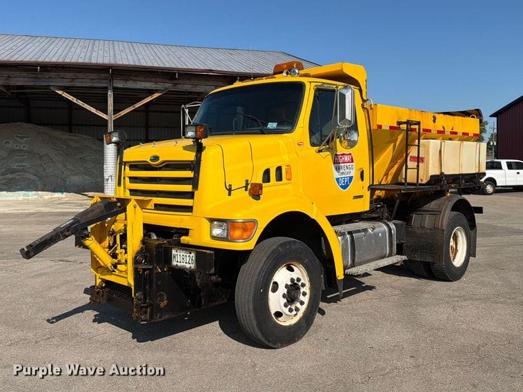 2000 Sterling L-Line Equipment Image0